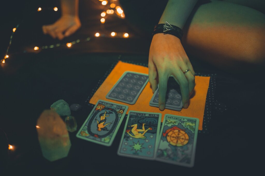 How to Identify a Fake Psychic Reading